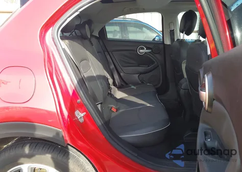 2016 Fiat 500X Trekking z USA, uszkodzony, nr VIN ZFBCFXCT7GP382123